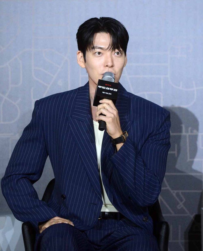 [SW포토]김우빈,'무도실무관이란!'